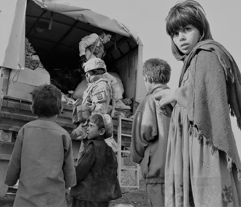 Khost-Paktika embed Dec 07 041 (2)